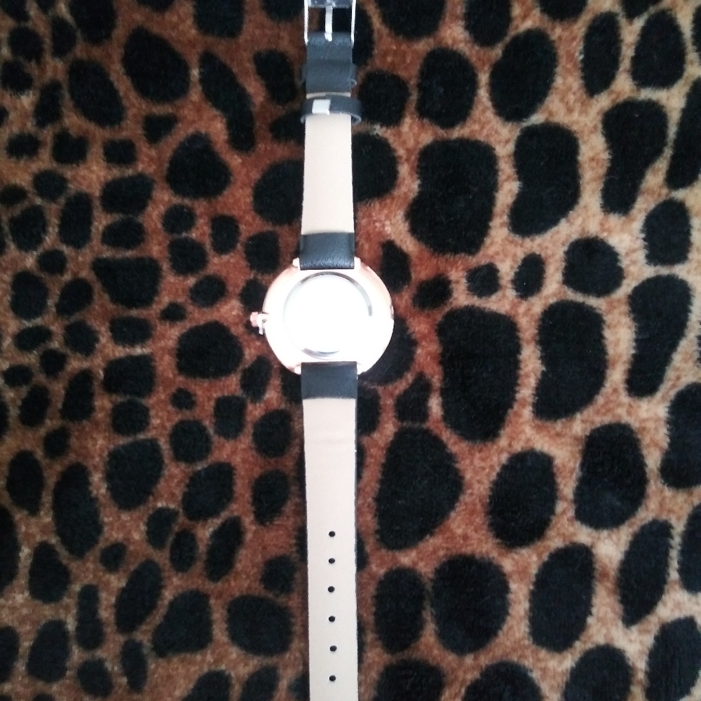 Brand NEW Watch - Picture 2 of 5